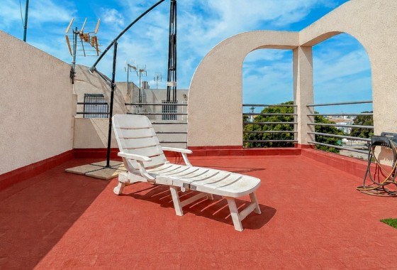 Resale - Villa - Torrevieja - La Siesta - El Salado -  Torreta