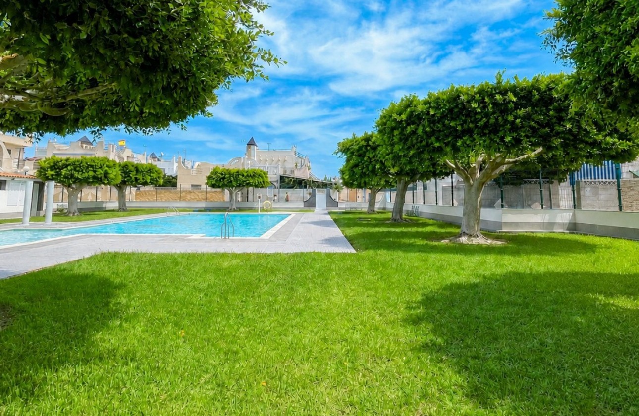 Resale - Villa - Torrevieja - Costa Blanca