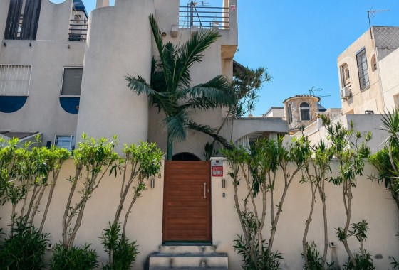 Resale - Villa - Torrevieja - Costa Blanca
