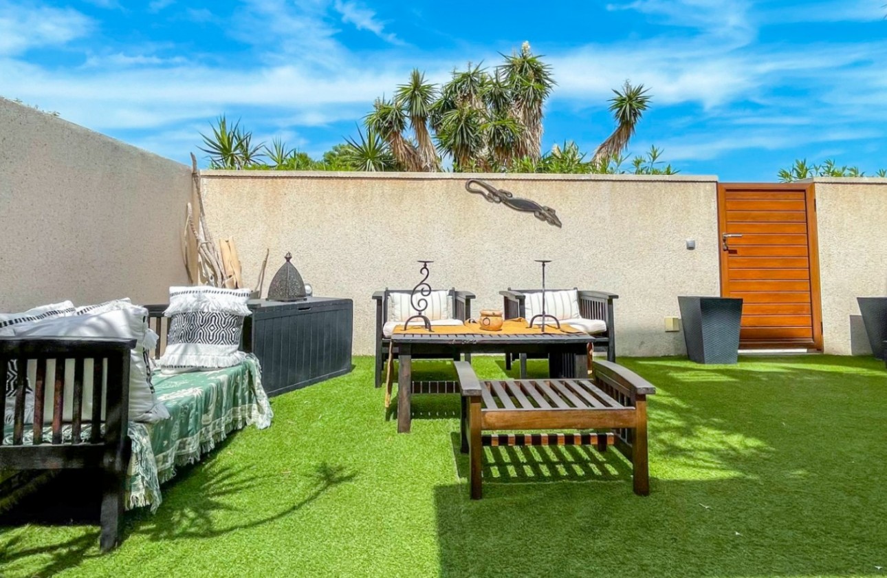 Resale - Villa - Torrevieja - Costa Blanca