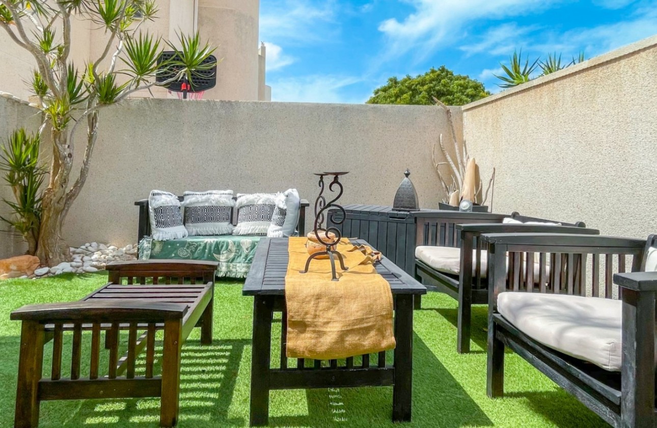 Resale - Villa - Torrevieja - Costa Blanca