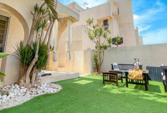 Resale - Villa - Torrevieja - Costa Blanca