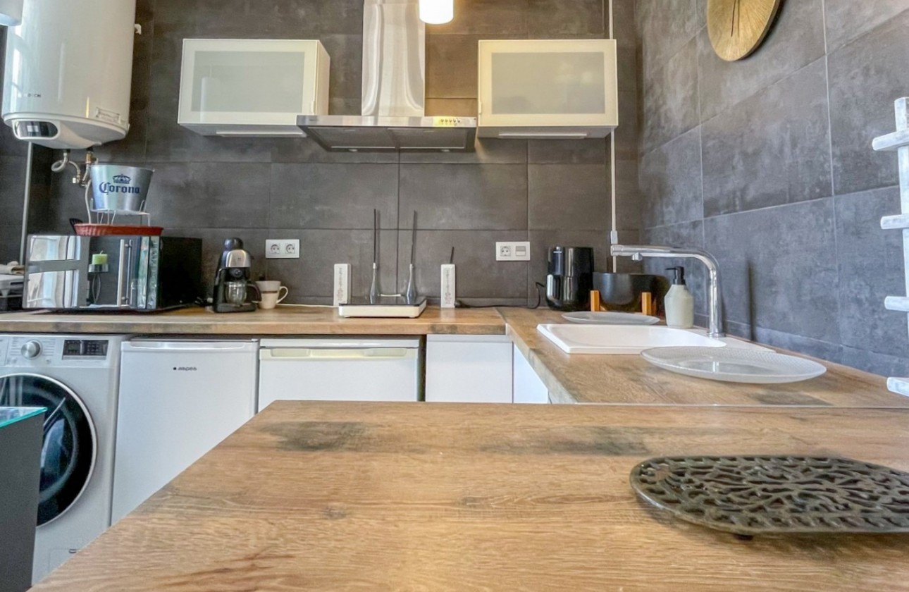 Resale - Villa - Torrevieja - Costa Blanca