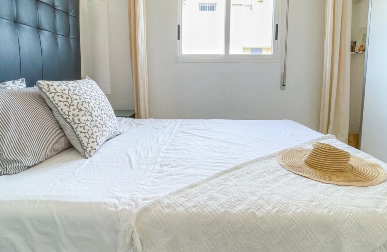 Resale - Villa - Torrevieja - Costa Blanca