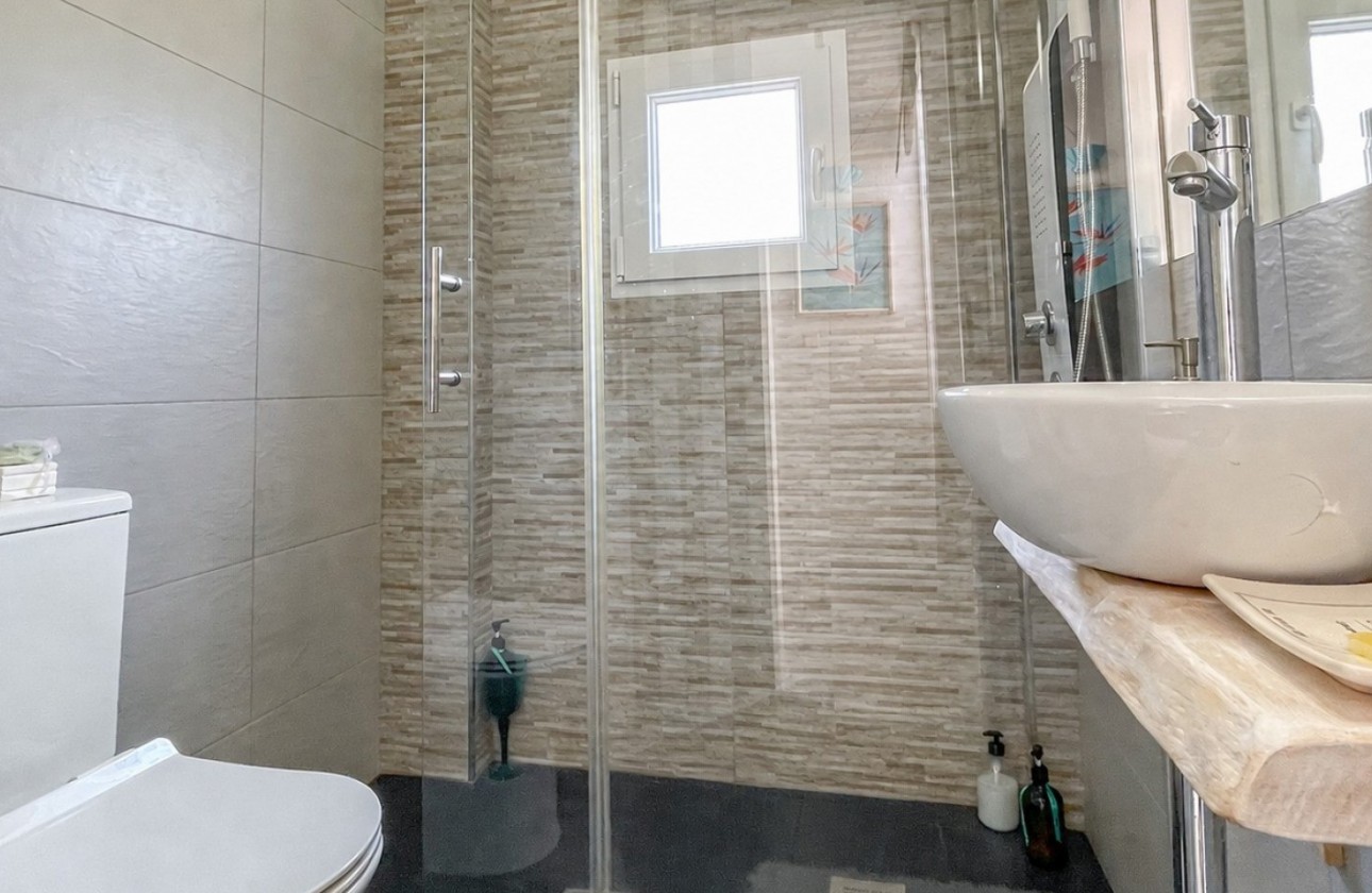 Resale - Villa - Torrevieja - Costa Blanca