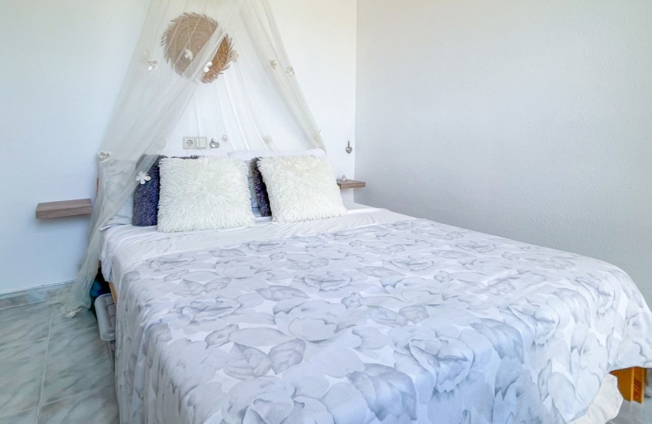 Resale - Villa - Torrevieja - Costa Blanca