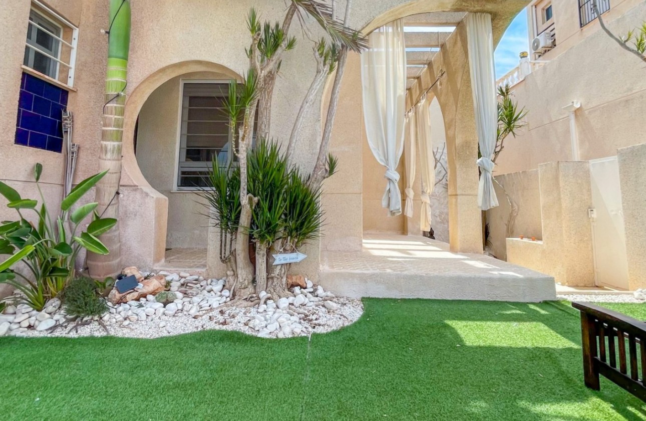 Resale - Villa - Torrevieja - Costa Blanca