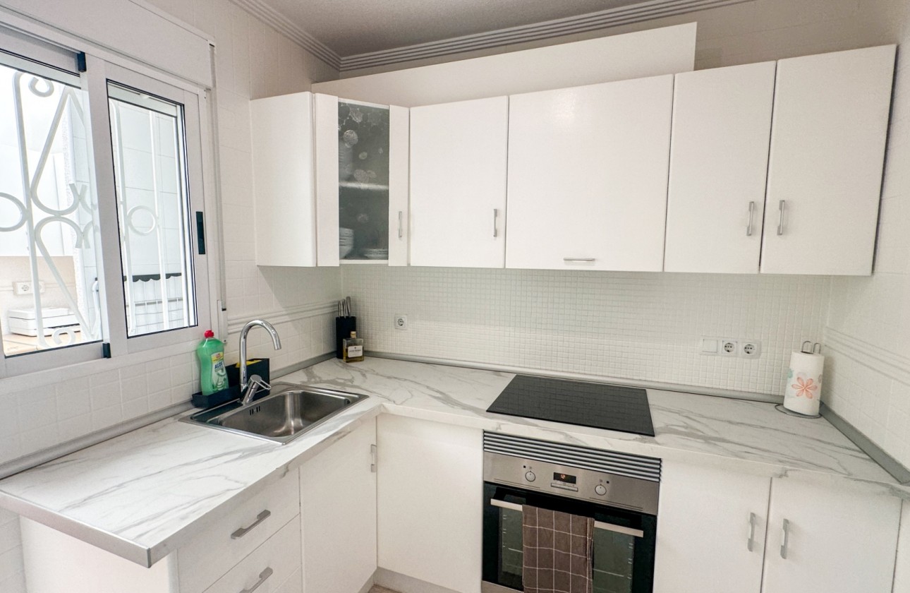 Resale - Villa - Los Altos - Costa Blanca