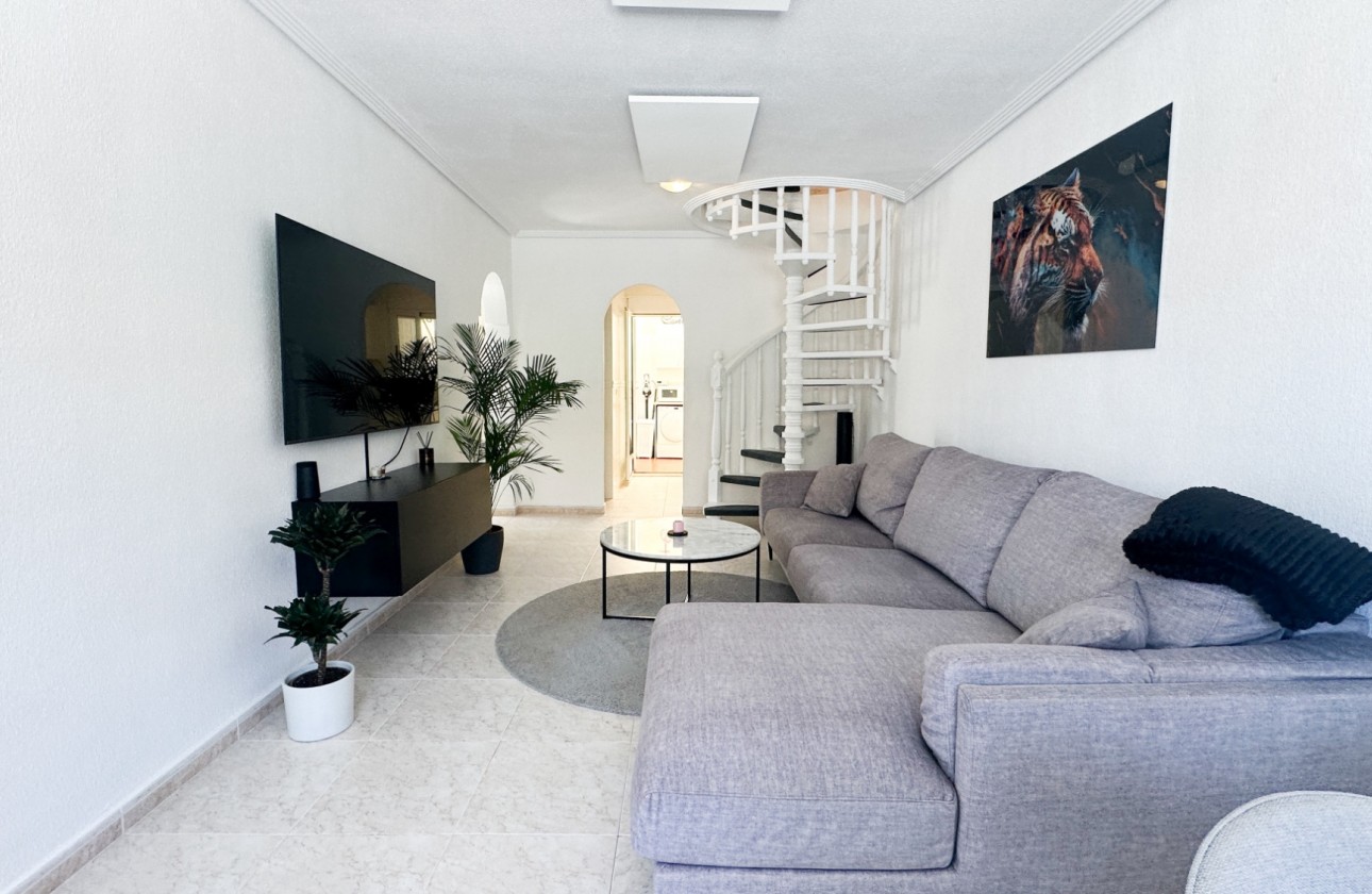 Resale - Villa - Los Altos - Costa Blanca