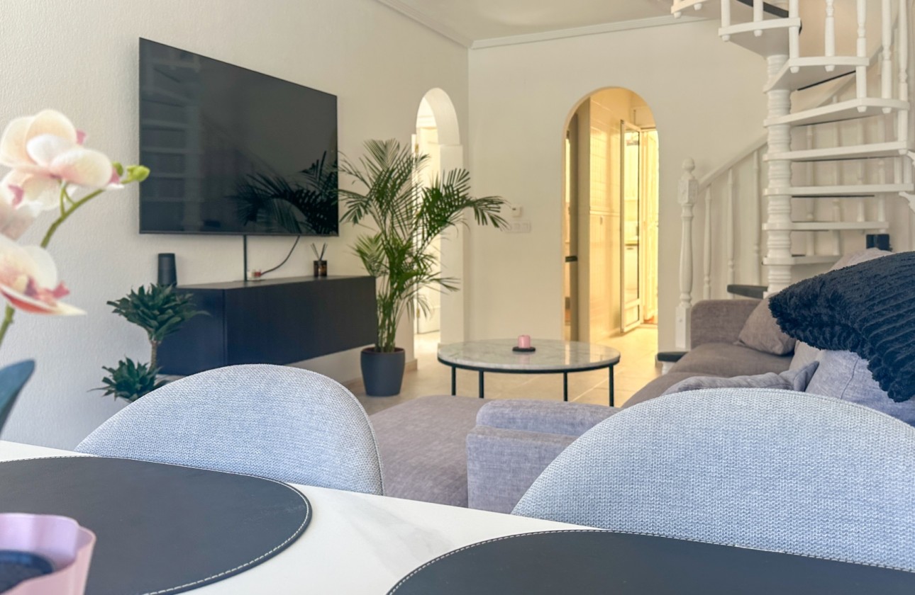 Resale - Villa - Los Altos - Costa Blanca
