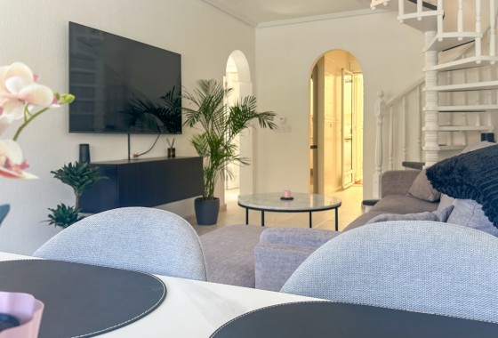 Resale - Villa - Los Altos - Costa Blanca