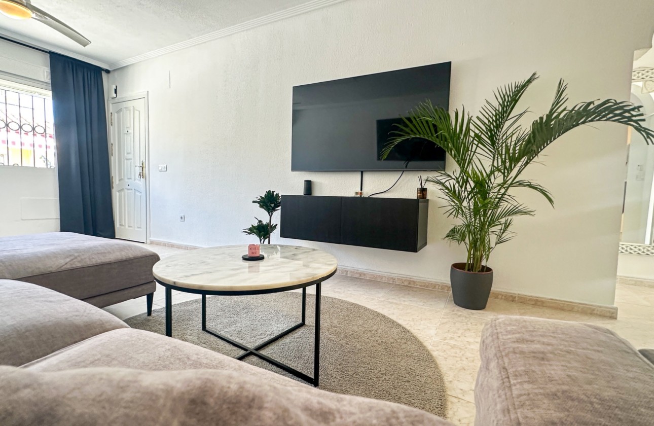 Resale - Villa - Los Altos - Costa Blanca