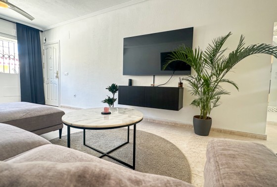 Resale - Villa - Los Altos - Costa Blanca