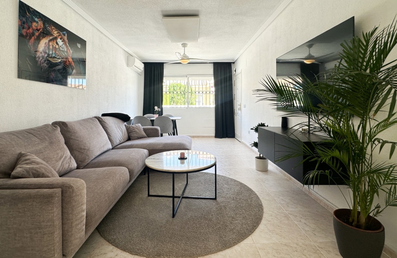 Resale - Villa - Los Altos - Costa Blanca