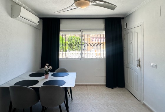Resale - Villa - Los Altos - Costa Blanca