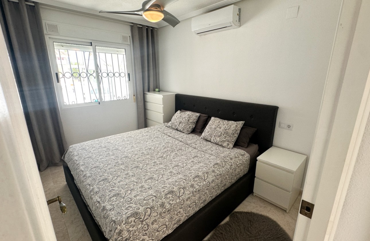Resale - Villa - Los Altos - Costa Blanca