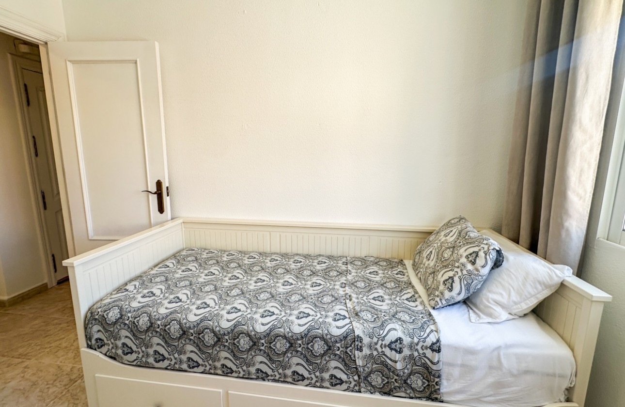 Resale - Villa - Los Altos - Costa Blanca