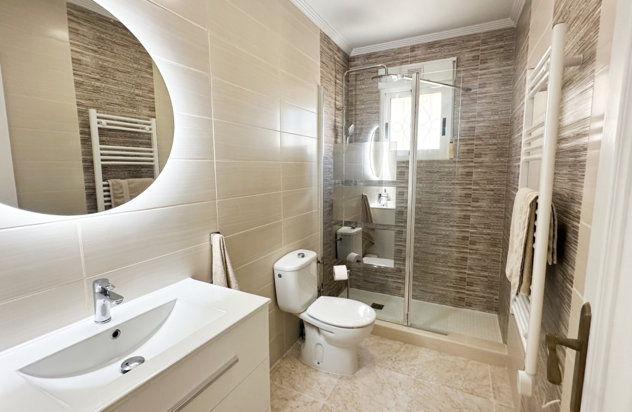 Resale - Villa - Los Altos - Costa Blanca