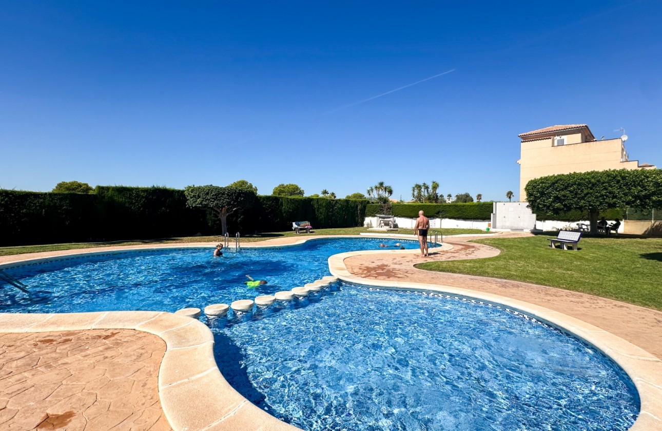 Resale - Villa - Los Altos - Costa Blanca