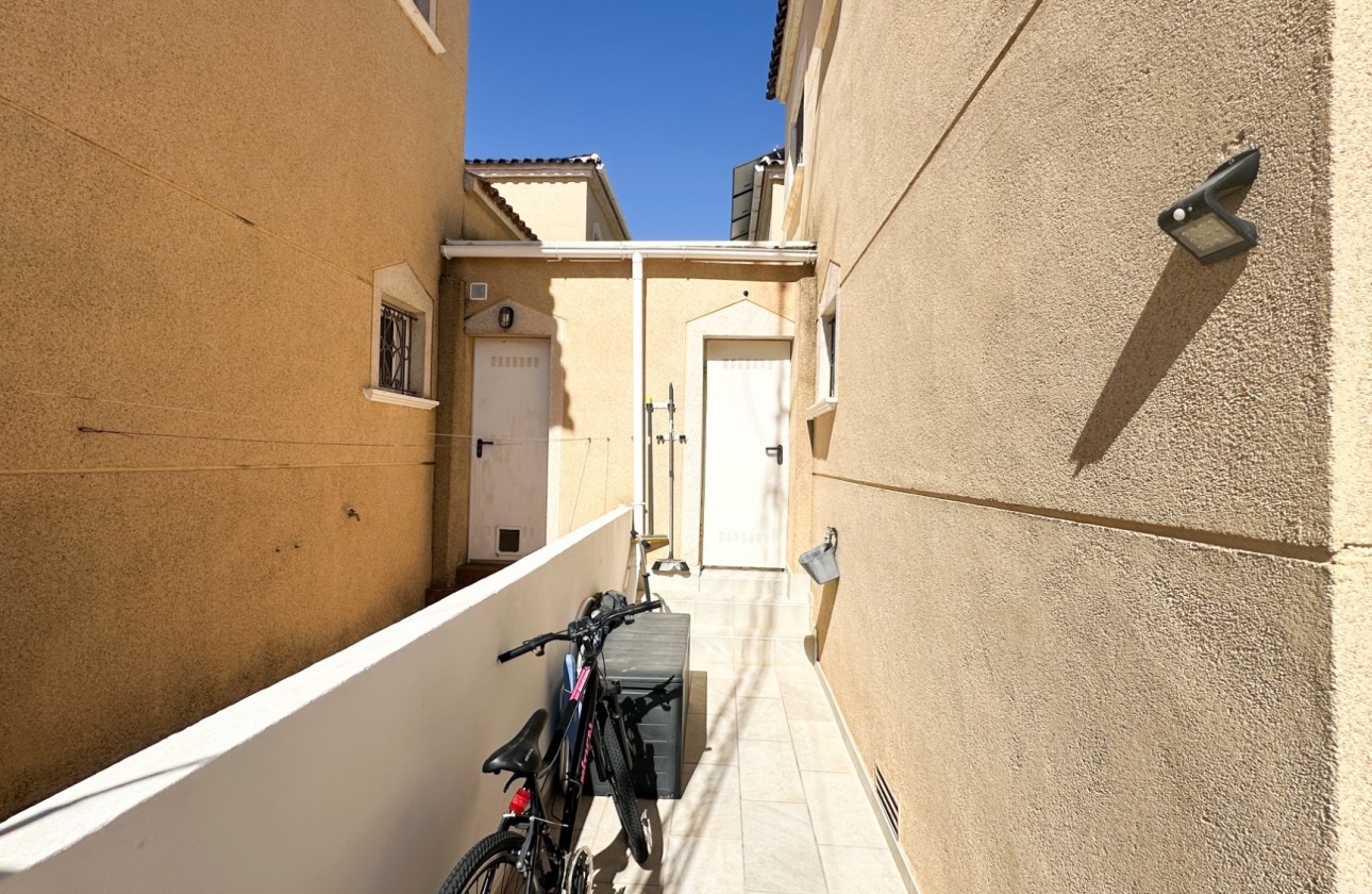 Resale - Villa - Los Altos - Costa Blanca