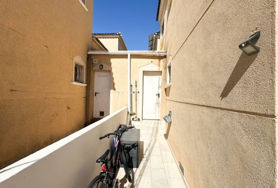 Resale - Villa - Los Altos - Costa Blanca