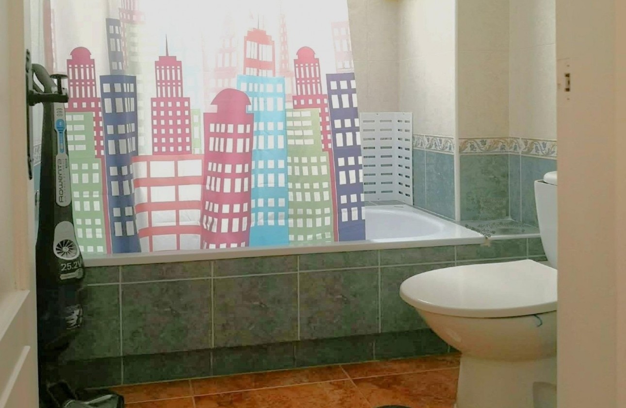 Reventa - Apartamento / piso - Torrevieja - PARQUE DE LAS NACIONES