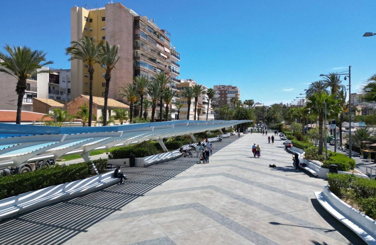 Reventa - Apartamento / piso - Torrevieja - PARQUE DE LAS NACIONES