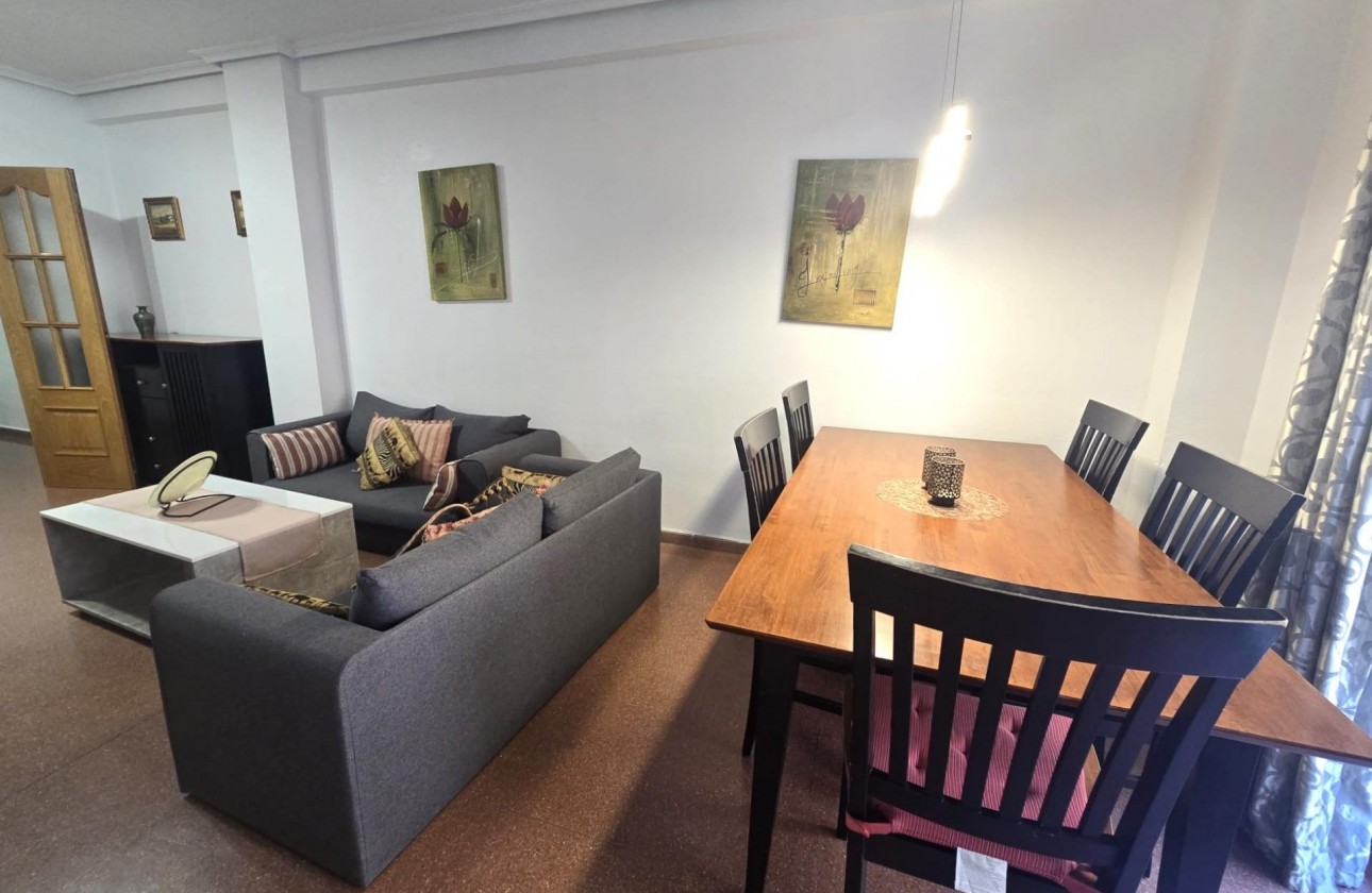 Resale - Apartment / flat - Torrevieja - Las Piscinas Naturales