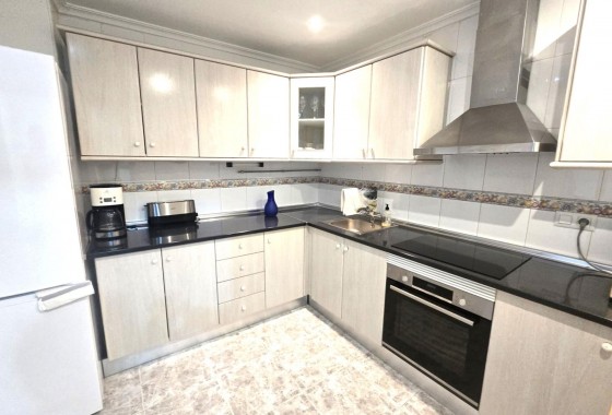 Resale - Apartment / flat - Torrevieja - Las Piscinas Naturales