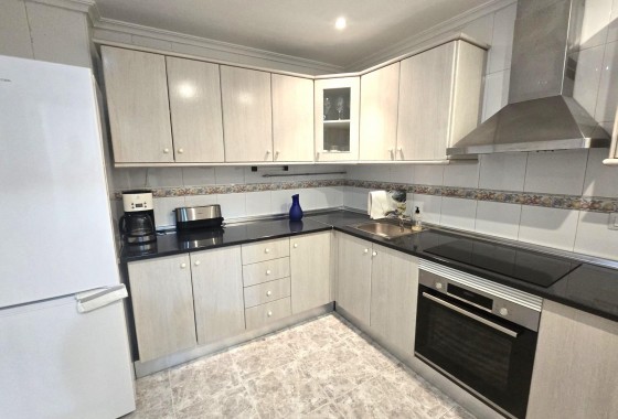 Resale - Apartment / flat - Torrevieja - Las Piscinas Naturales