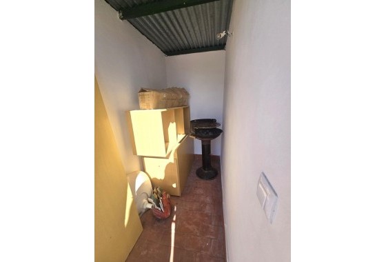 Resale - Apartment / flat - Torrevieja - Las Piscinas Naturales