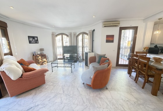 Resale - Villa - La Finca Golf