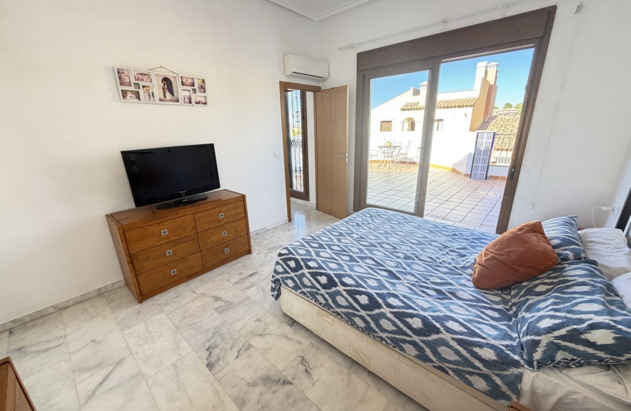Resale - Villa - La Finca Golf