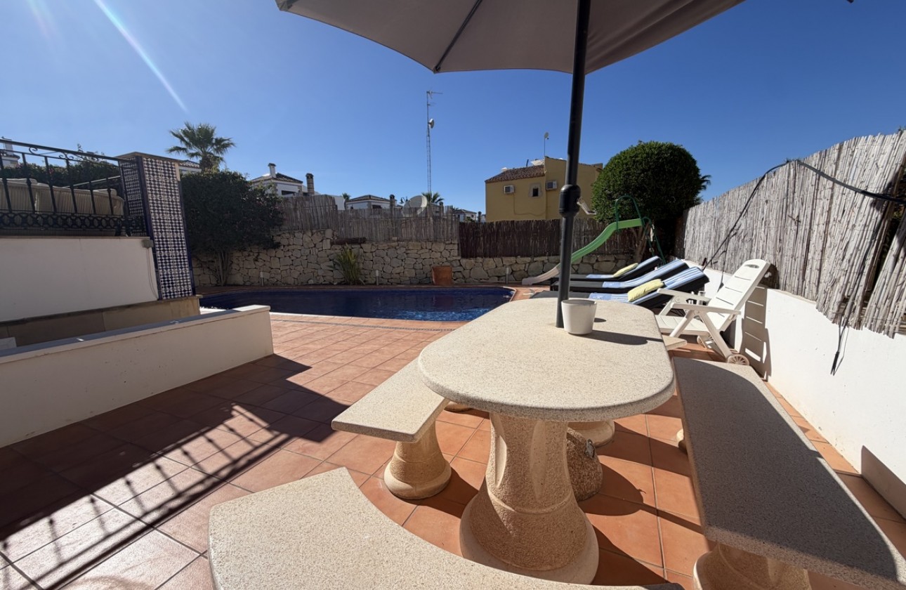 Resale - Villa - La Finca Golf