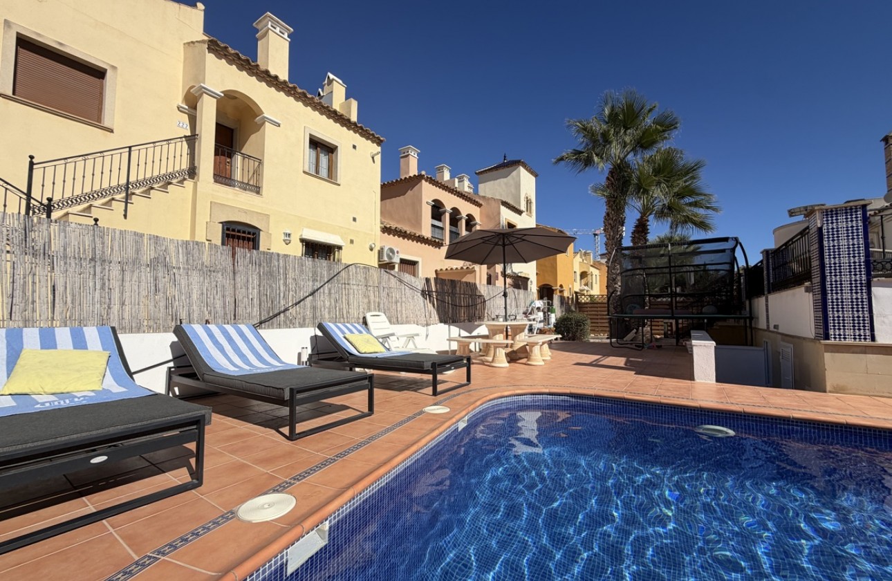 Resale - Villa - La Finca Golf