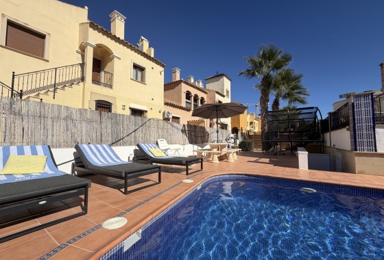 Resale - Villa - La Finca Golf