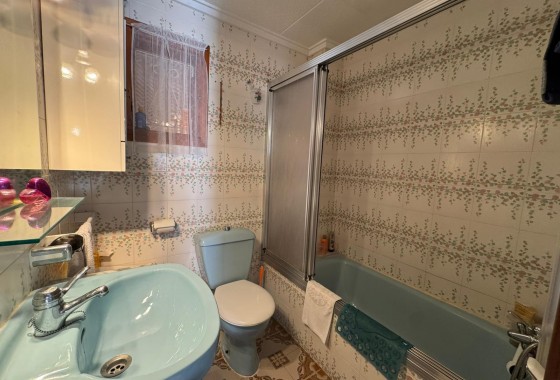Resale - Bungalow - Torrevieja - Playa de los Naufragos