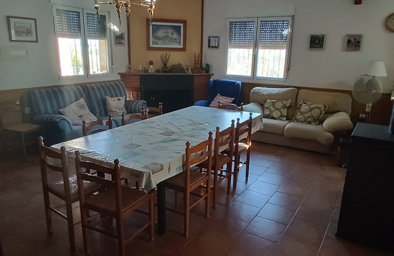Revente - Property - Yecla - Inland