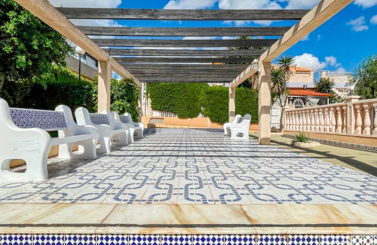 Revente - Villa - Orihuela Costa - Costa Blanca