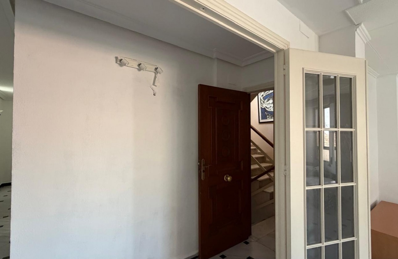 Revente - Appartement - Torrevieja - Centro