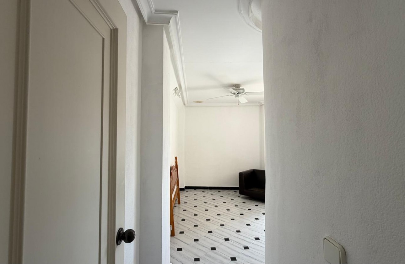 Revente - Appartement - Torrevieja - Centro