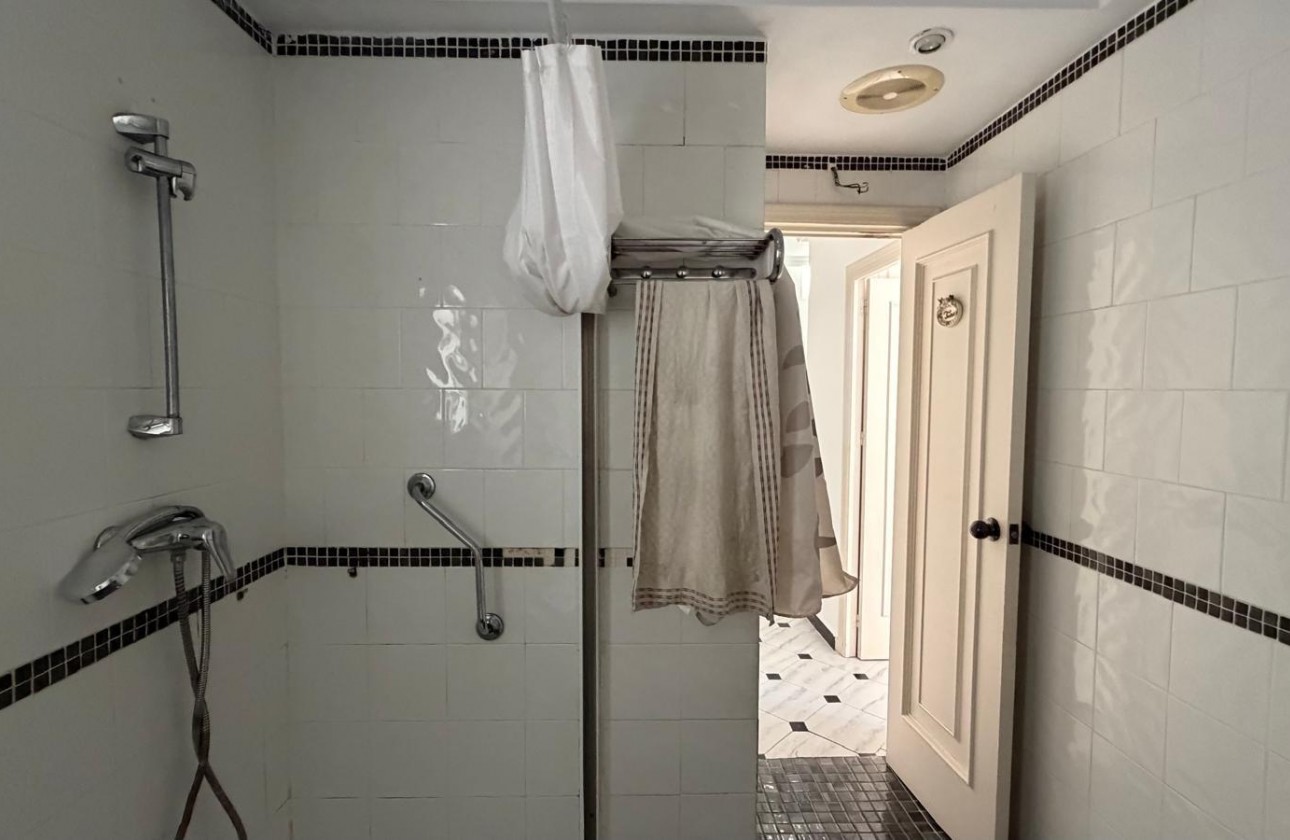 Revente - Appartement - Torrevieja - Centro