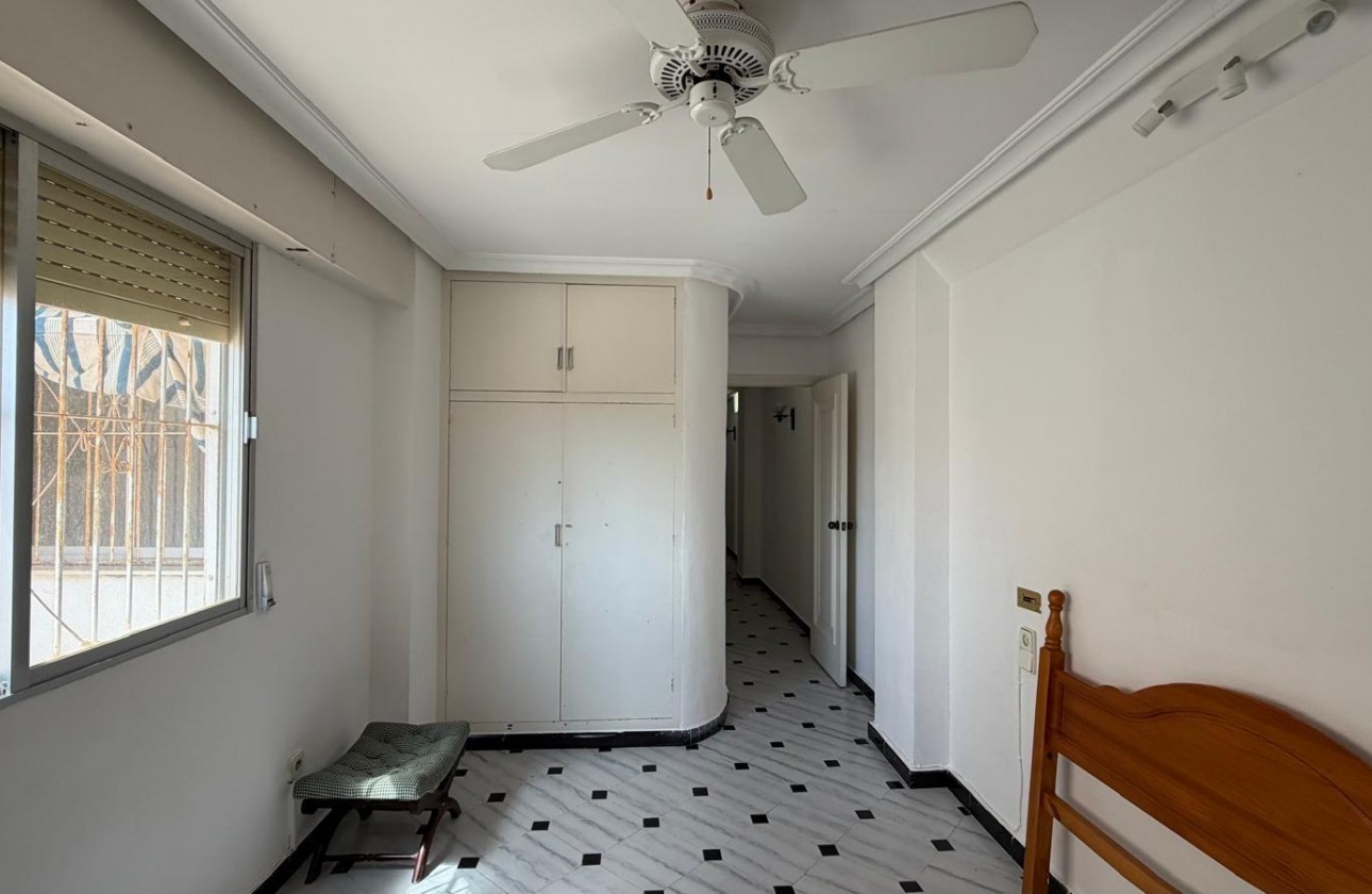 Revente - Appartement - Torrevieja - Centro