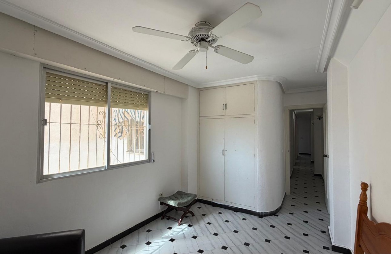 Revente - Appartement - Torrevieja - Centro