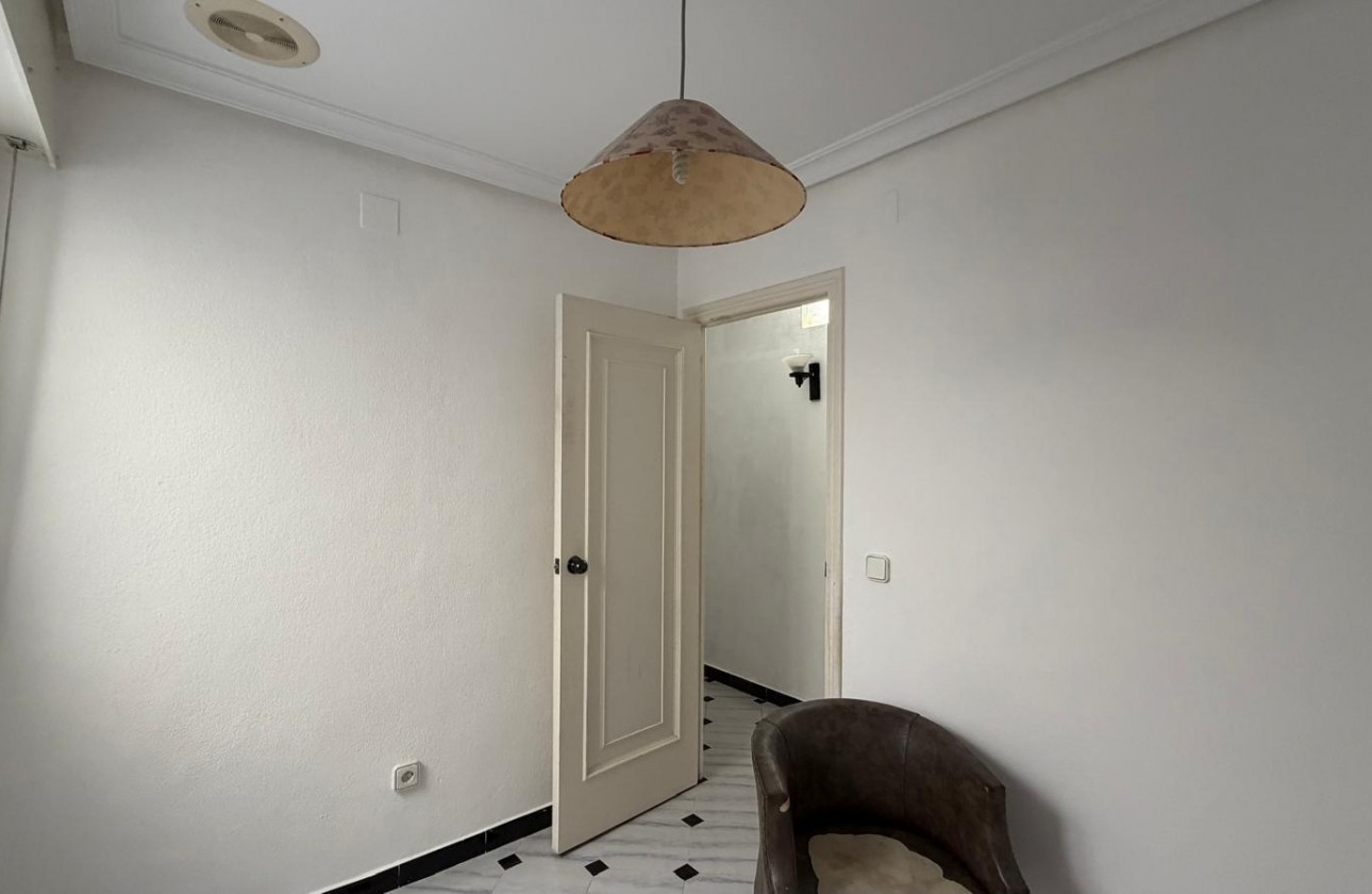Revente - Appartement - Torrevieja - Centro
