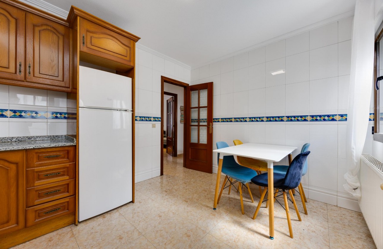 Reventa - Apartamento / piso - San Miguel de Salinas