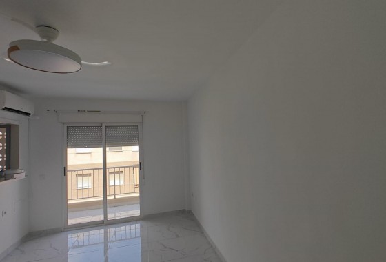 Revente - Appartement - Torrevieja - Acequion