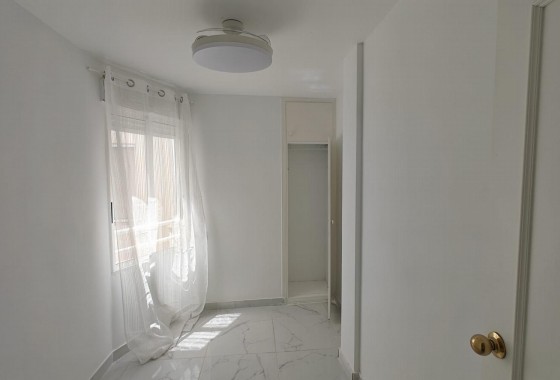 Revente - Appartement - Torrevieja - Acequion