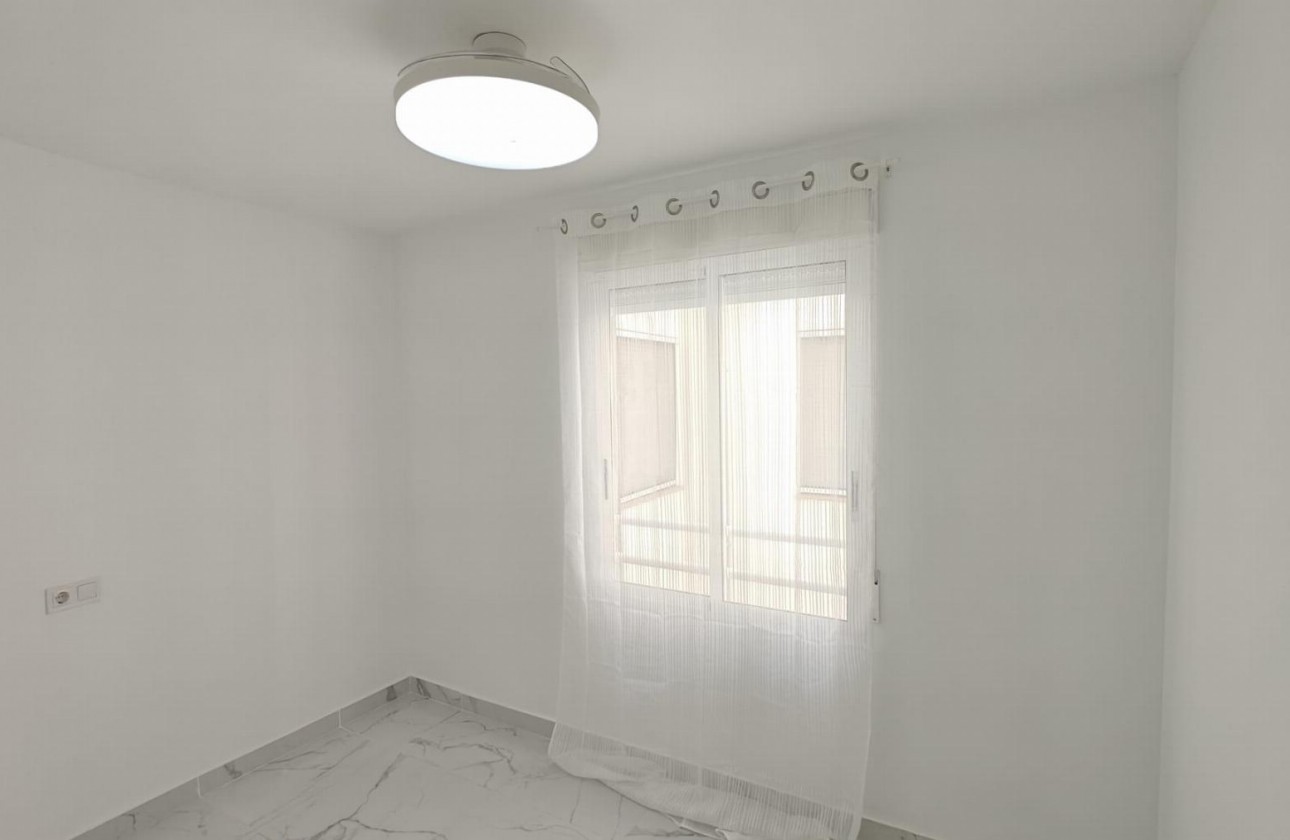 Revente - Appartement - Torrevieja - Acequion