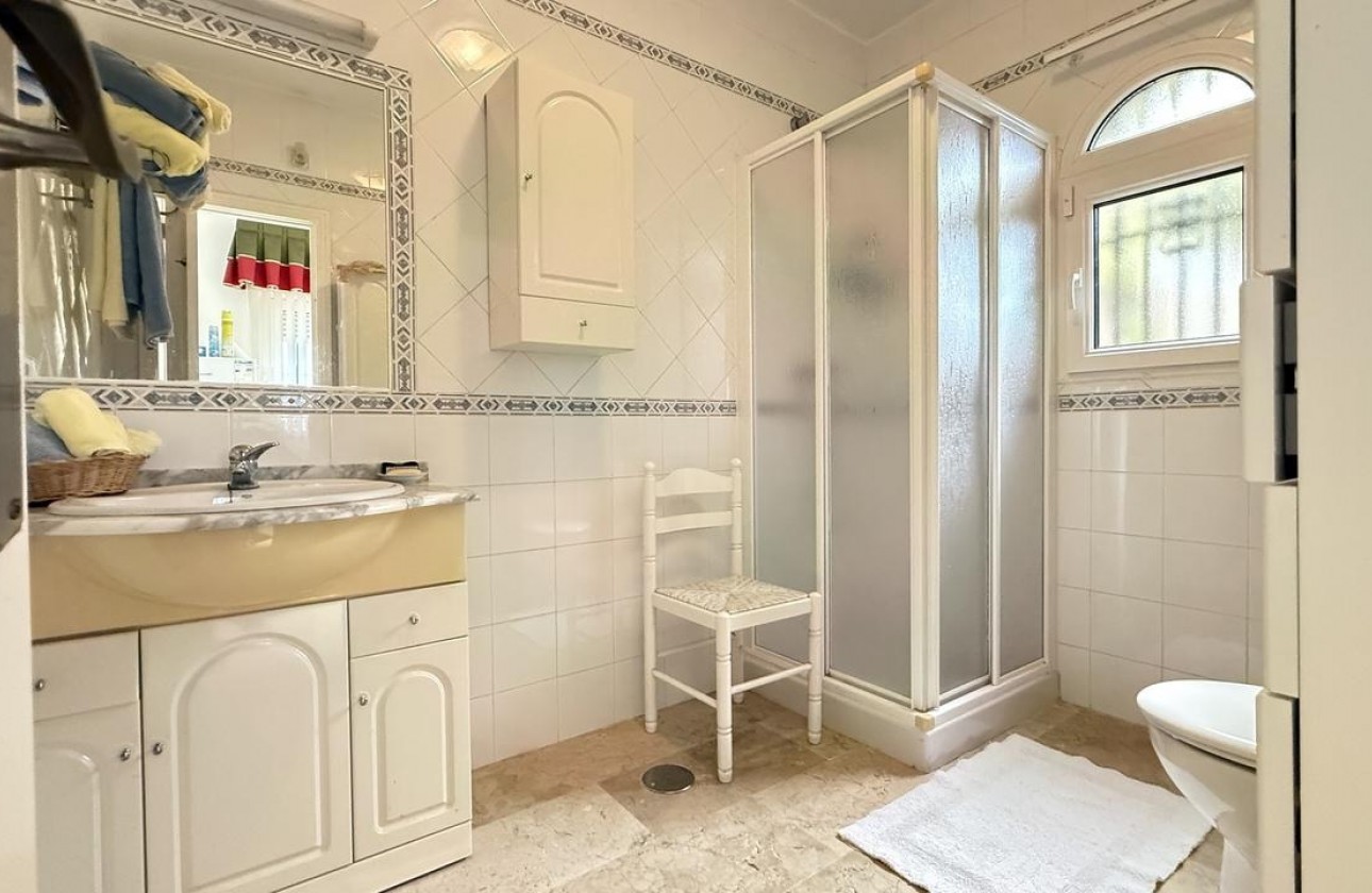 Resale - Villa - Dehesa de campoamor - Las Ramblas Golf